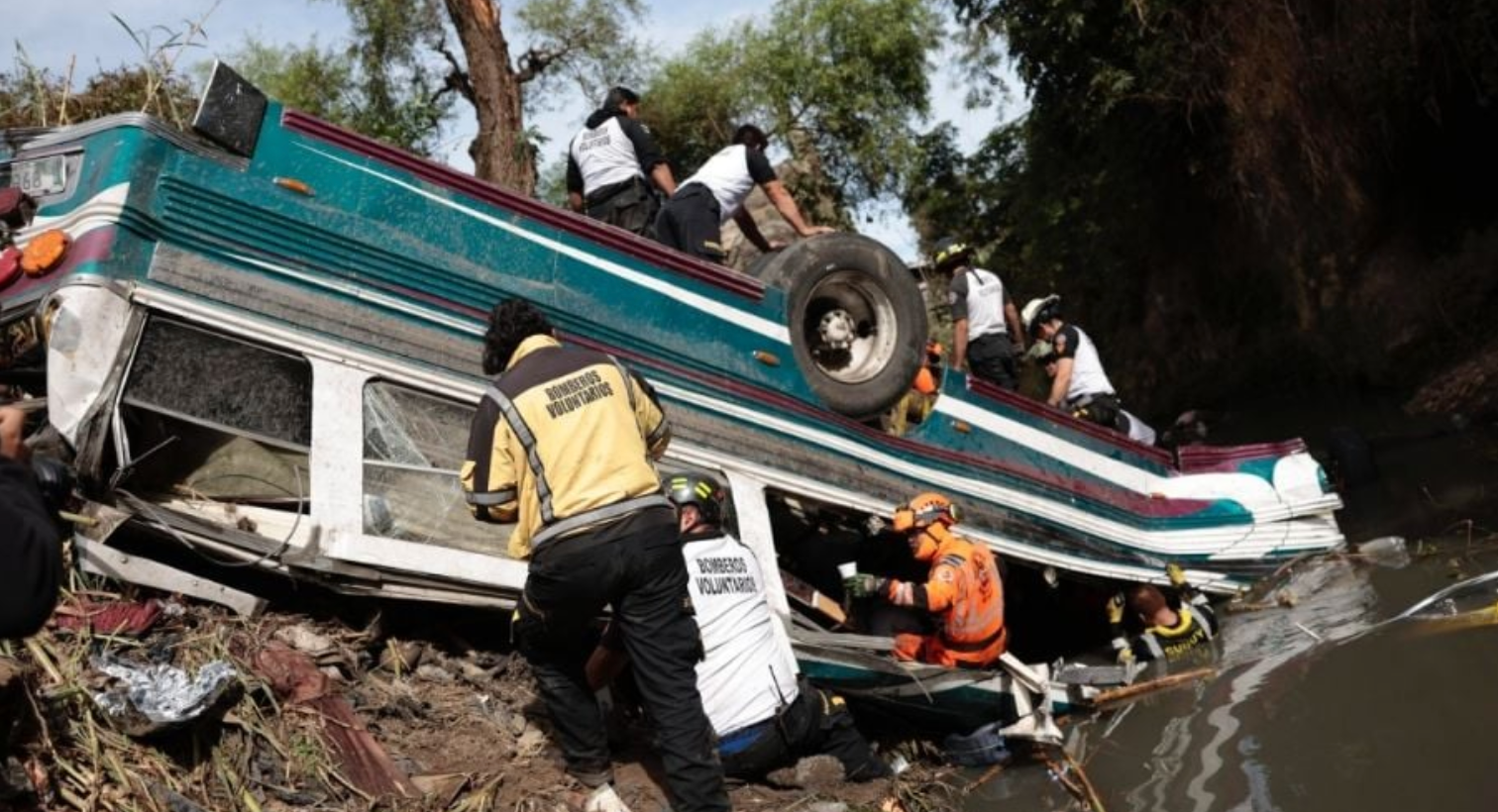 Accidente de autobús en Guatemala deja 51 muertos y 20 heridos - El ...