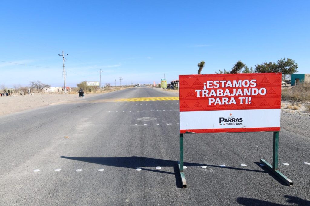 Refuerzan seguridad vial con mantenimiento a reductores de velocidad