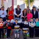 Continúan Manolo Jiménez y Tomás Gutiérrez apoyando escuelas en Ramos Arizpe