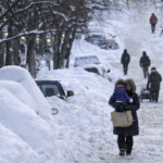 Tormenta invernal azota el Medio Oeste de EE.UU. con fuertes nevadas, vientos y condiciones extremas
