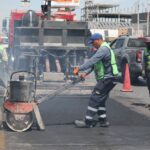 Avanza reparación de rejillas y pavimento en Saltillo