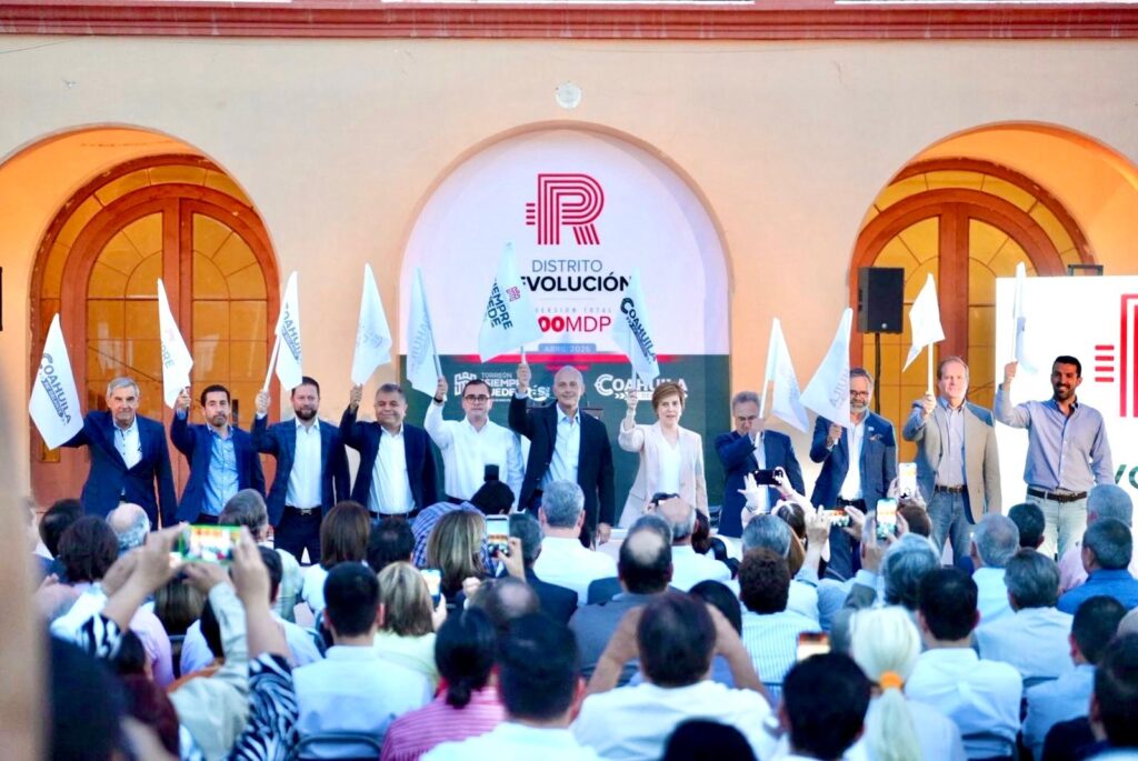Román Alberto Cepeda González arranca construcción del Distrito Revolución