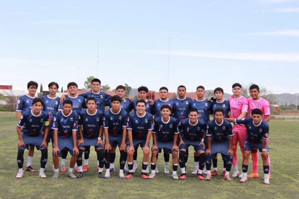 Se imponen Halcones de Saltillo con goleada y mantienen el invicto