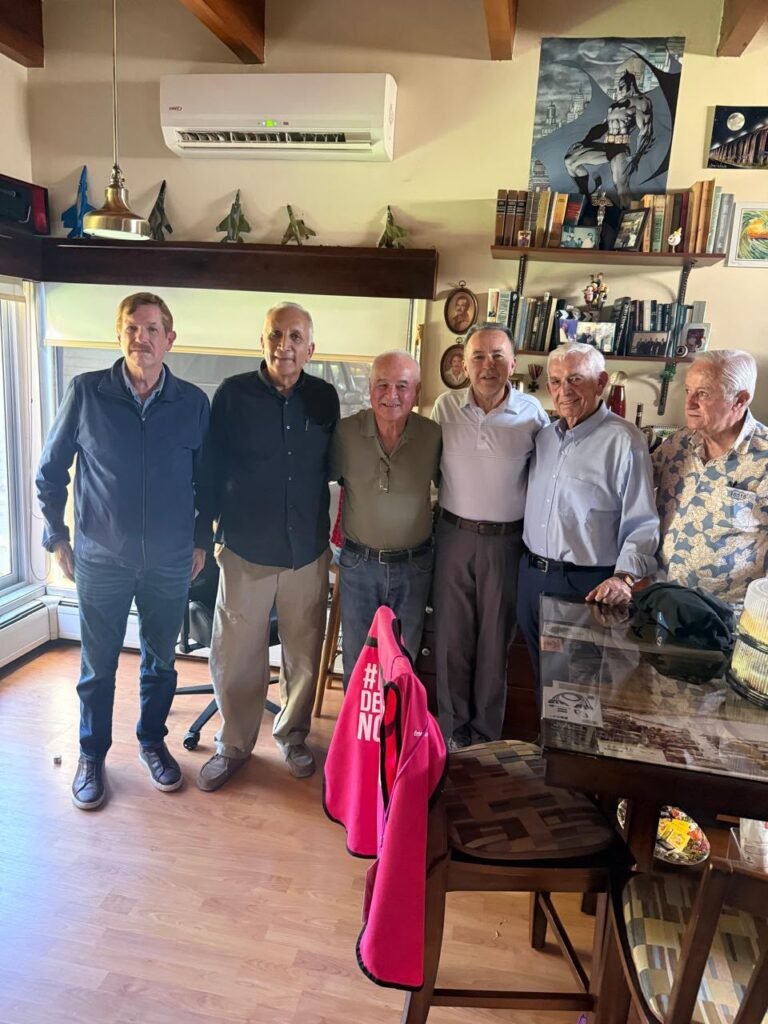 Exgobernadores y exsenadores del PAN visitan a Ernesto Ruffo en prisión domiciliaria